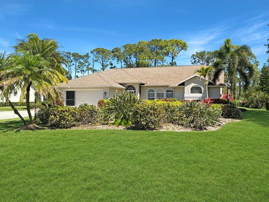 Attached, Backyard, Exterior, Facade, Ranch