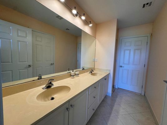 Bathroom, Dual Sink Vanities, Interior