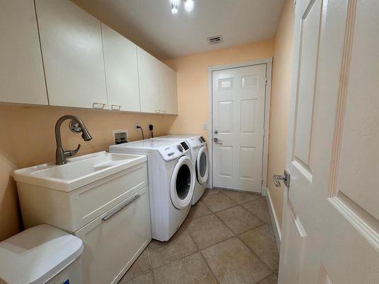 Interior, Washer