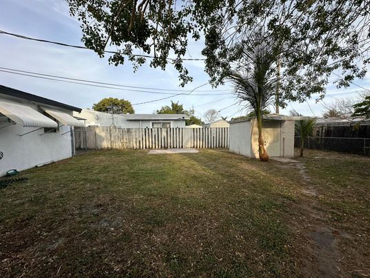 Backyard, Exterior