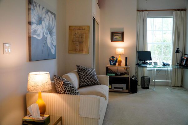 Home Office, Interior