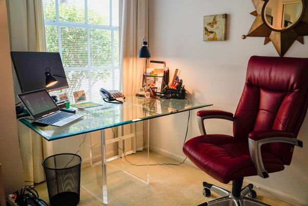 Home Office, Interior