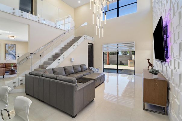 Interior, Living room, Pendant Lights, Recessed Lighting