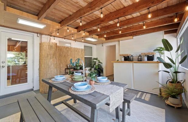 Dining room, Interior, Wooden Beams, Wooden Ceilings