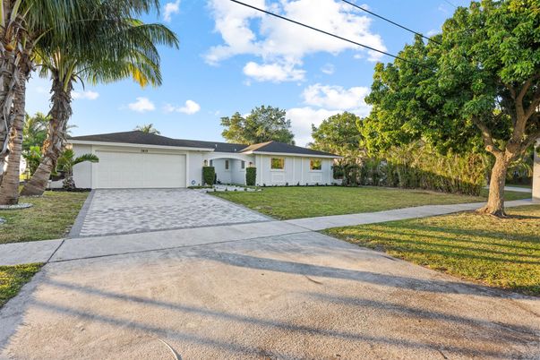 Attached, Backyard, Exterior, Facade, Ranch