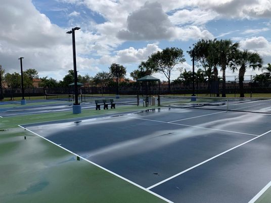 Exterior, Tennis Courts