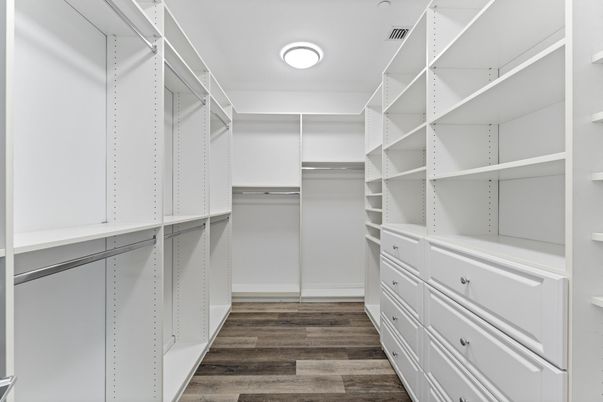 Interior, Walk-in Closets, Wood Texture Flooring