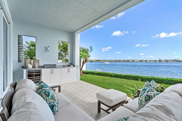 Water, Exterior, Interior, Living room, Other