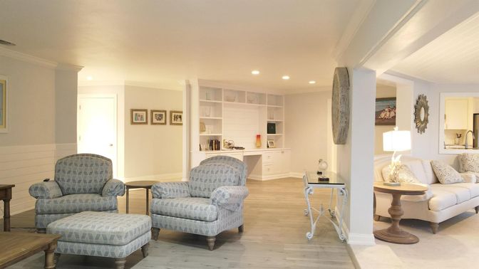 Interior, Recessed Lighting, Wood Texture Flooring