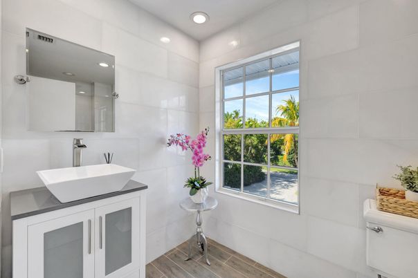 Bathroom, Interior, Recessed Lighting, Wood Texture Flooring