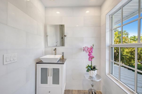 Bathroom, Interior, Recessed Lighting, Wood Texture Flooring