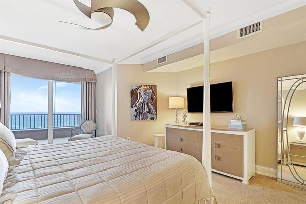 Bedroom, Interior, Water