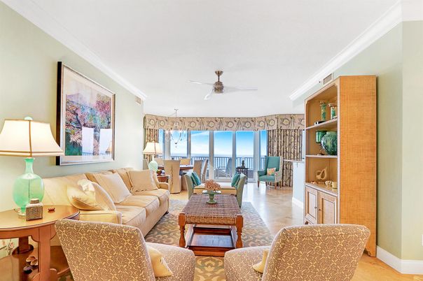 Interior, Living room, Water