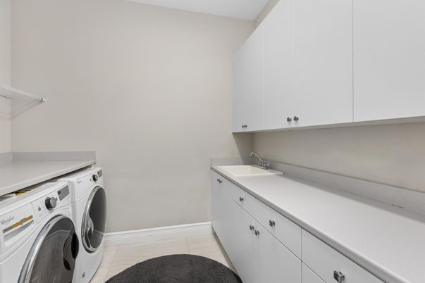 Interior, Washer