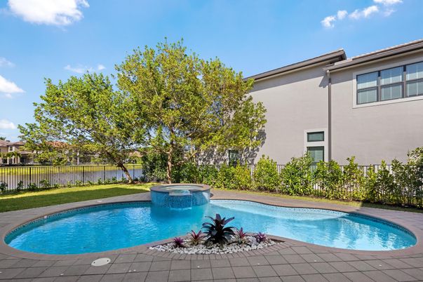 Exterior, Pool, Water