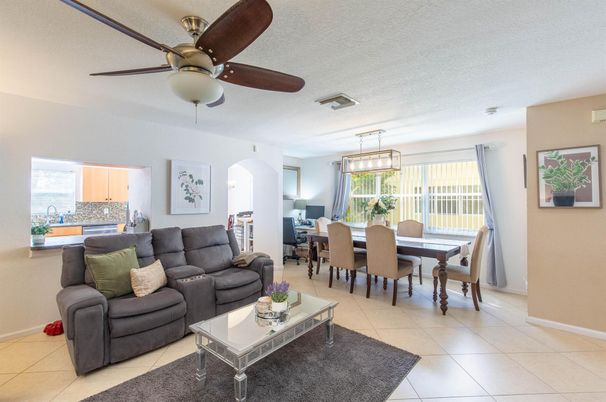 Dining room, Interior, Living room, Pendant Lights