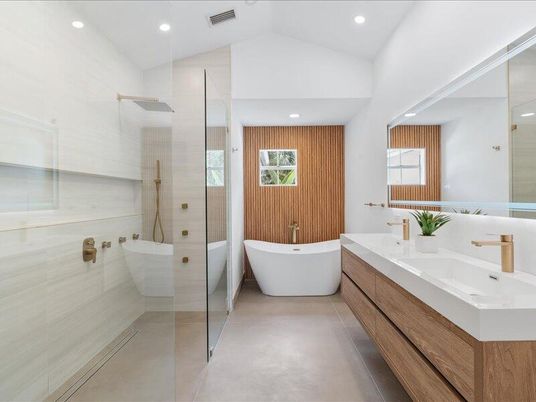 Bathroom, Dual Sink Vanities, Free Standing Baths, Glass Shower, Interior, Recessed Lighting