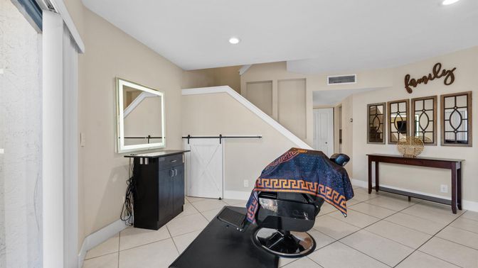 Interior, Recessed Lighting