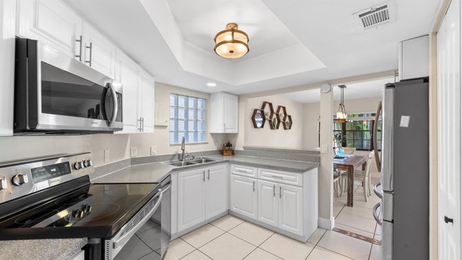 Interior, Kitchen, Pendant Lights, Recessed Lighting