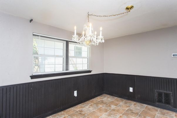 Chandelier, Empty room, Interior