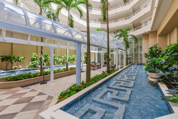 Interior, Pool, Sun Room
