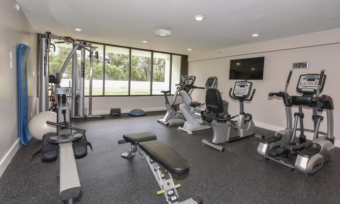 Fitness Equipment, Interior, Recessed Lighting