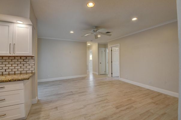 Empty room, Interior, Recessed Lighting, Wood Texture Flooring