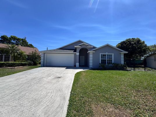 Attached, Backyard, Exterior, Facade, Ranch