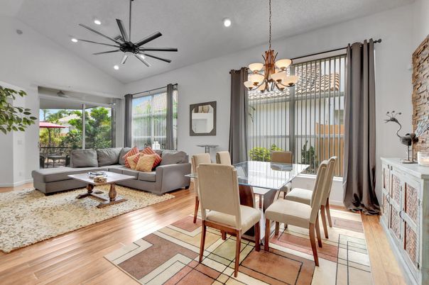Chandelier, Dining room, Interior, Living room, Recessed Lighting, Wood Texture Flooring