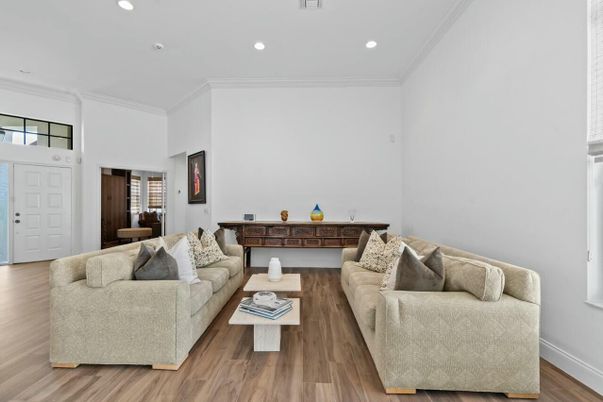 Interior, Living room, Recessed Lighting, Wood Texture Flooring
