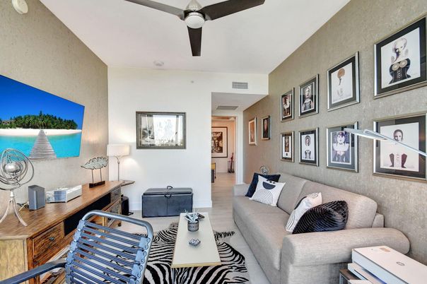 Interior, Living room, Water