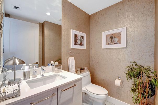 Bathroom, Interior, Recessed Lighting