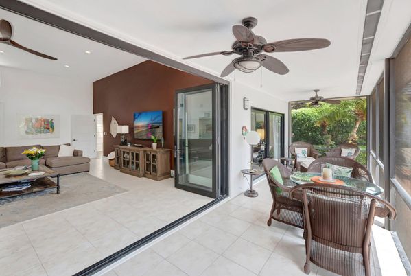 Dining room, Interior, Living room, Recessed Lighting