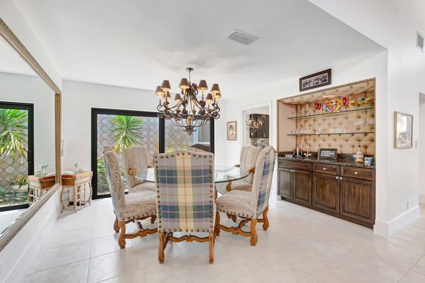 Chandelier, Dining room, Interior