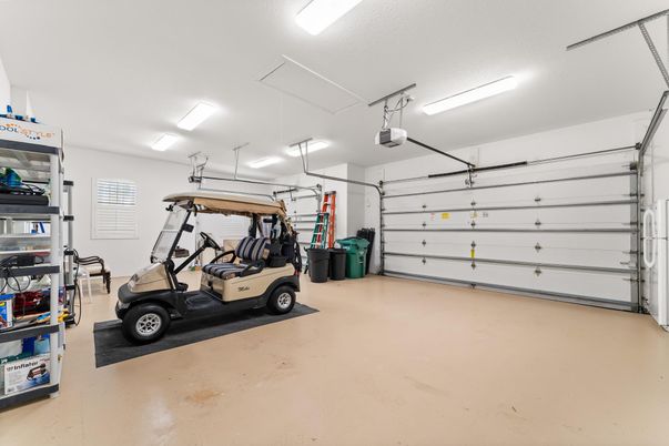 Garage, Interior