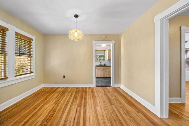Empty room, Interior, Pendant Lights, Wood Texture Flooring