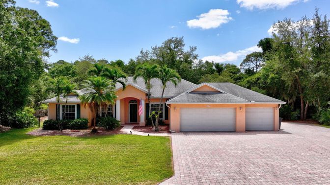 Attached, Backyard, Exterior, Facade, Brick Traditional