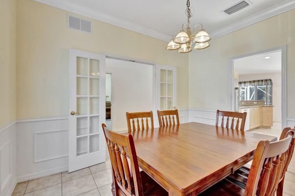 Dining room, Interior, Pendant Lights, Recessed Lighting
