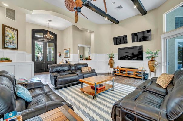 Chandelier, Interior, Living room, Recessed Lighting, Wooden Beams, Wood Texture Flooring