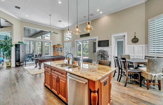Dining room, Interior, Kitchen, Pendant Lights, Recessed Lighting, Wood Texture Flooring