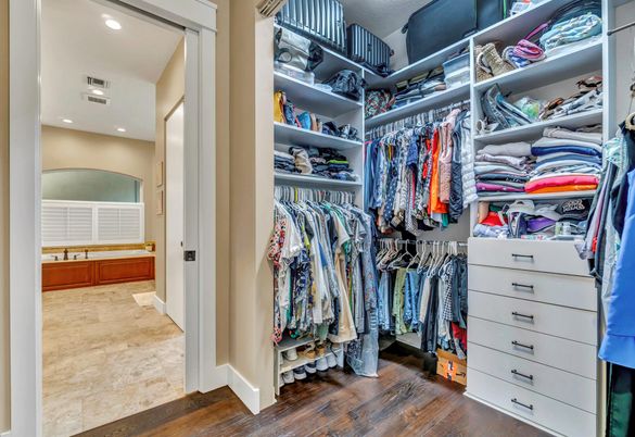 Interior, Recessed Lighting, Walk-in Closets, Wood Texture Flooring