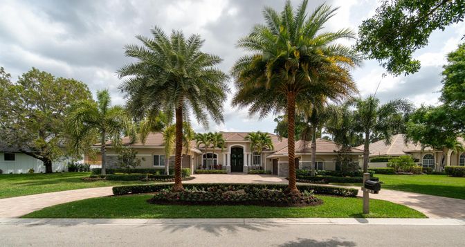 Backyard, Exterior, Facade, Mediterranean