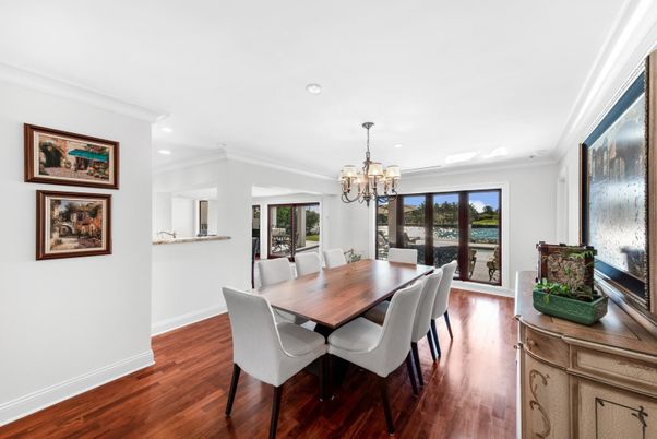 Chandelier, Dining room, Interior, Recessed Lighting, Wood Texture Flooring