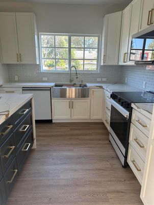 Interior, Kitchen, Stainless Steel Appliances, Wood Texture Flooring