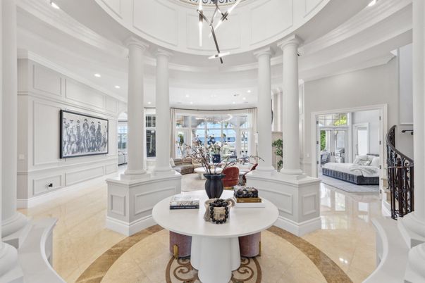 Dining room, Interior, Pendant Lights, Recessed Lighting