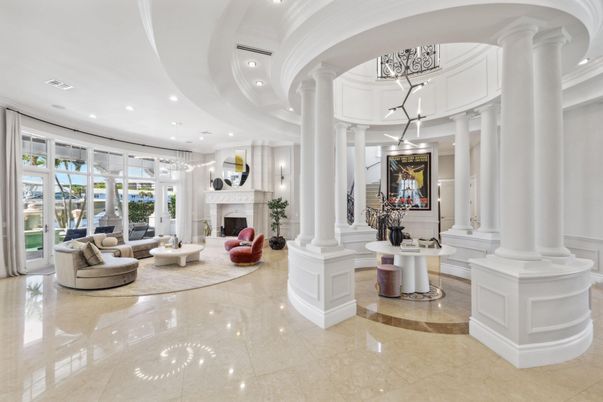 Fireplace, Interior, Living room, Pendant Lights, Recessed Lighting