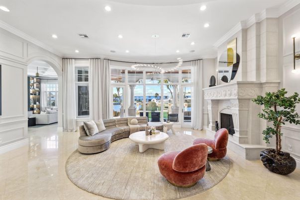 Fireplace, Interior, Living room, Pendant Lights, Recessed Lighting, Water