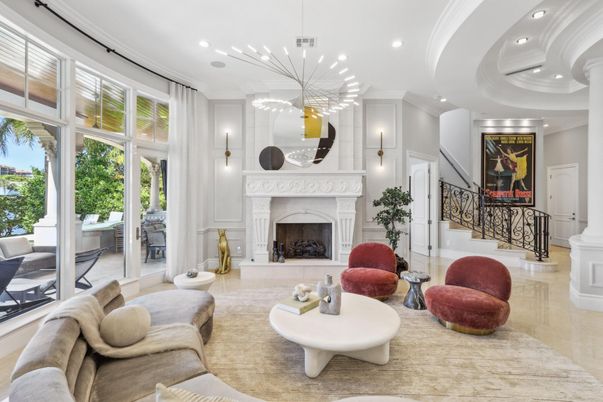 Fireplace, Interior, Living room, Pendant Lights, Recessed Lighting