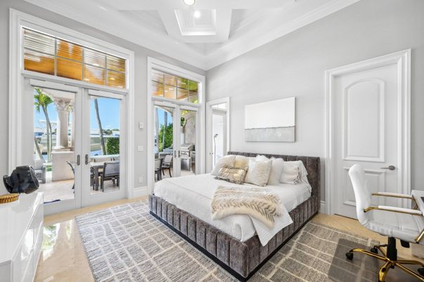 Bedroom, Interior, Recessed Lighting, Water