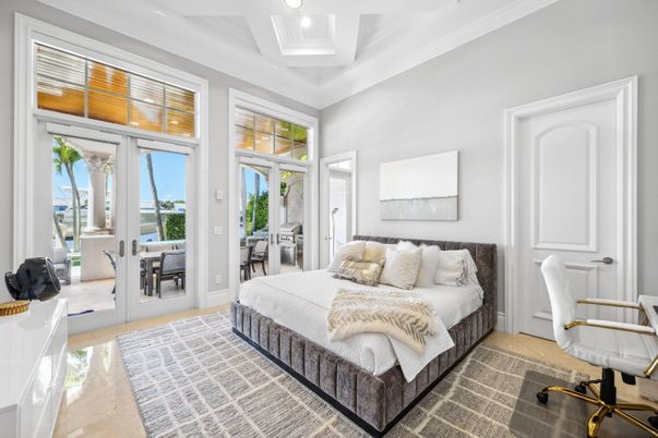 Bedroom, Interior, Recessed Lighting, Water